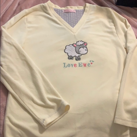 Super cozy pj top - Picture 1 of 7